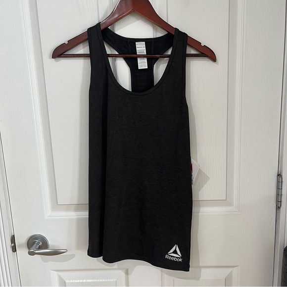 Reebok grey loose and flowy tank top size medium - Picture 1 of 8